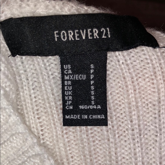 white crop sweater - Picture 3 of 3